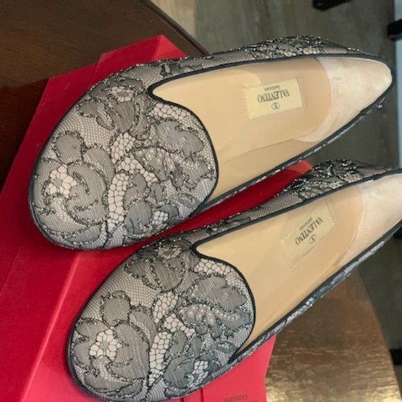 Valentino Garavani Black Lace Flats/Loafers - NWT - Picture 7 of 9